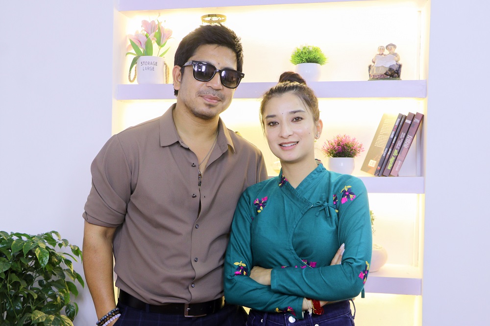 Suhana Thapa, Prakash Saput